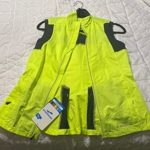 BRAND NEW brooks running vest